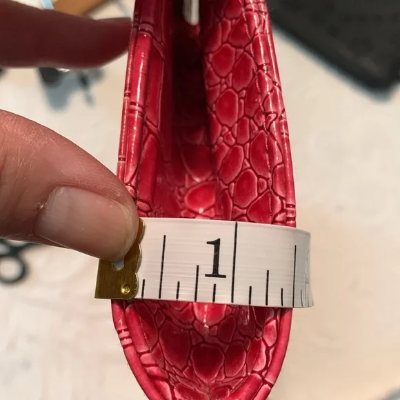 Pink Clutch - Picture 7 of 7